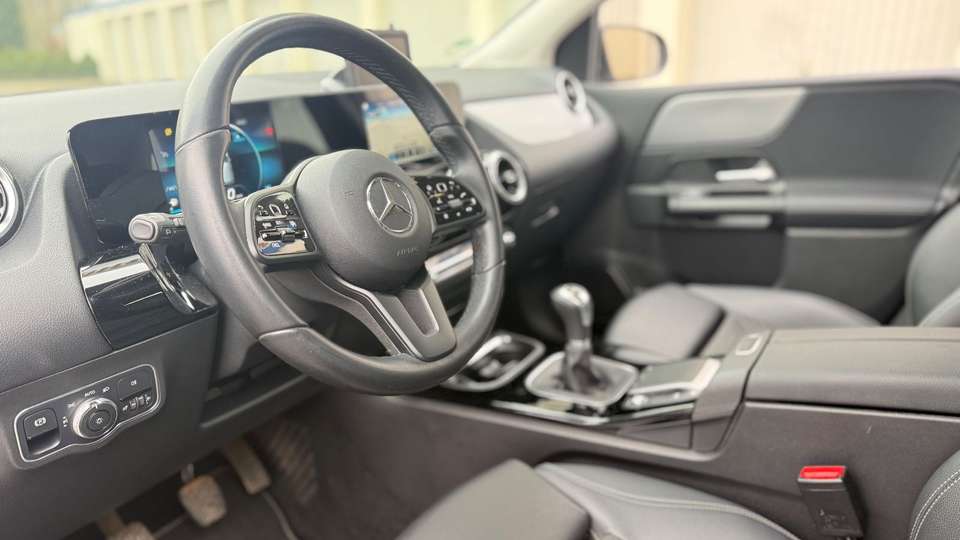 Mercedes-Benz B 180 - Imagem 12