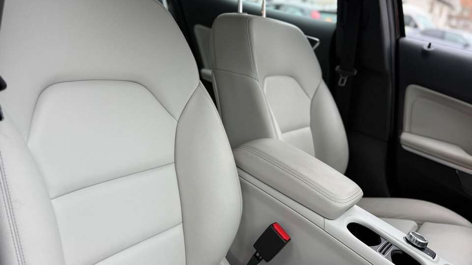 Car picture 9