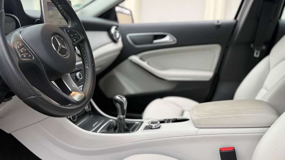 Car picture 11