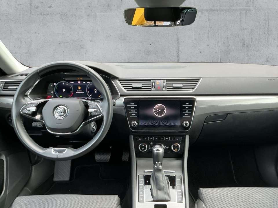 Car picture 9