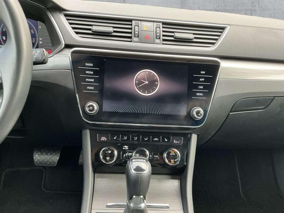 Car picture 11