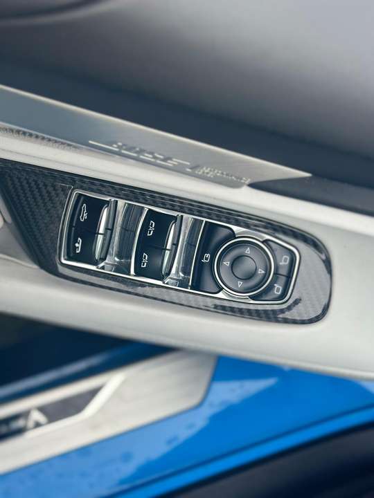 Chevrolet Corvette - Imagem 15