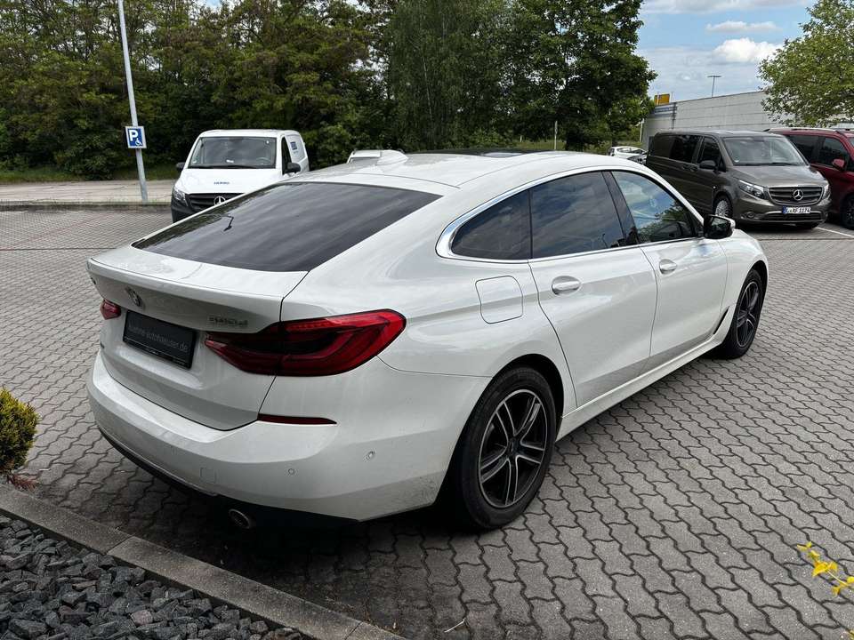 Car picture 5