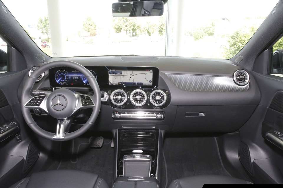 Mercedes-Benz EQA 250 - Imagem 10