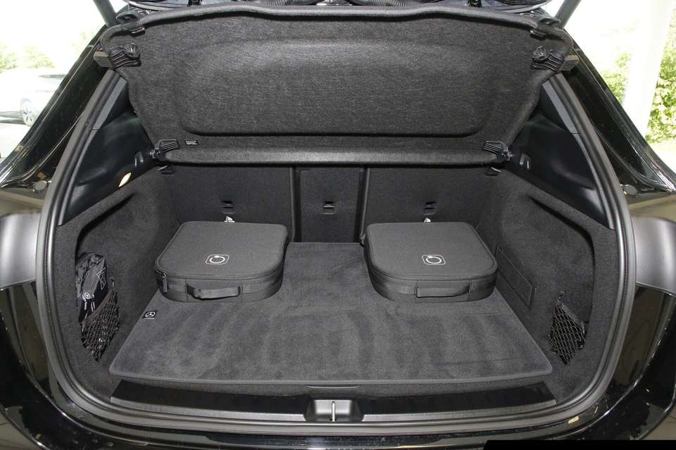 Mercedes-Benz EQA 250 - Imagem 15