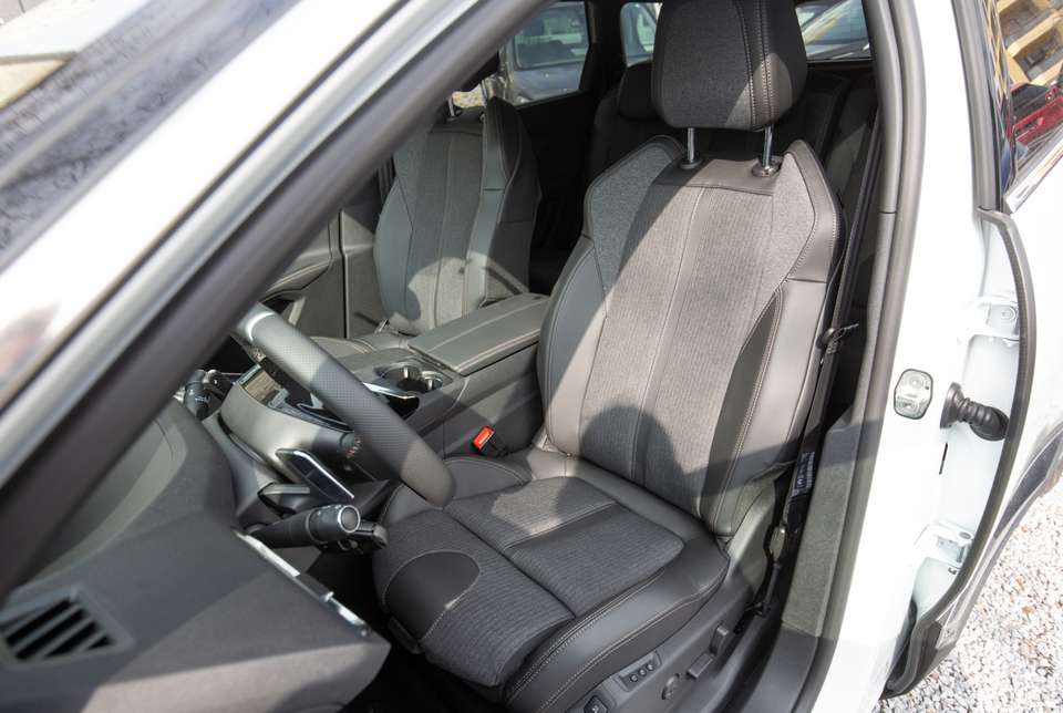 Car picture 9