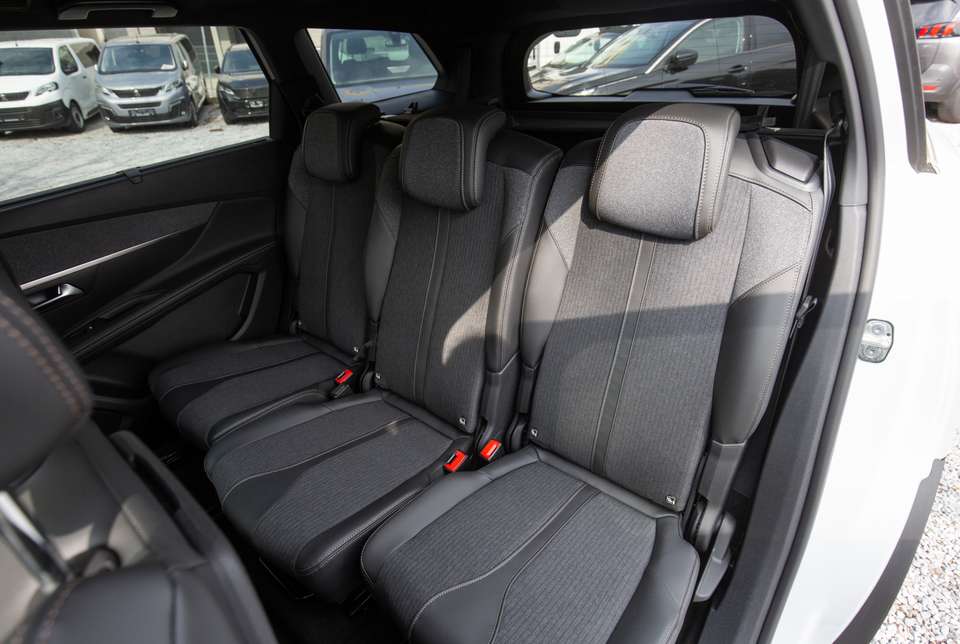 Car picture 10
