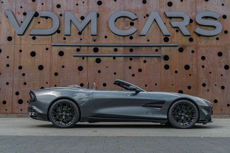 Aston Martin Vanquish - Imagem 8