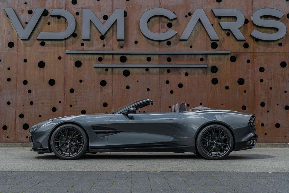 Aston Martin Vanquish - Imagem 9