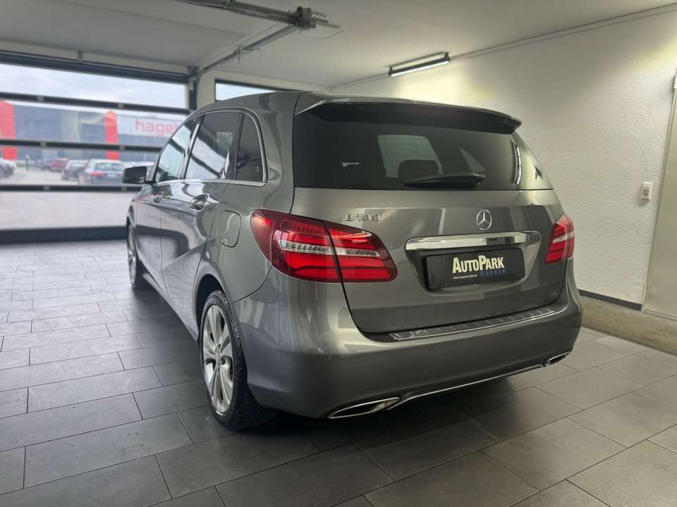 Mercedes-Benz B 180 - Imagem 8