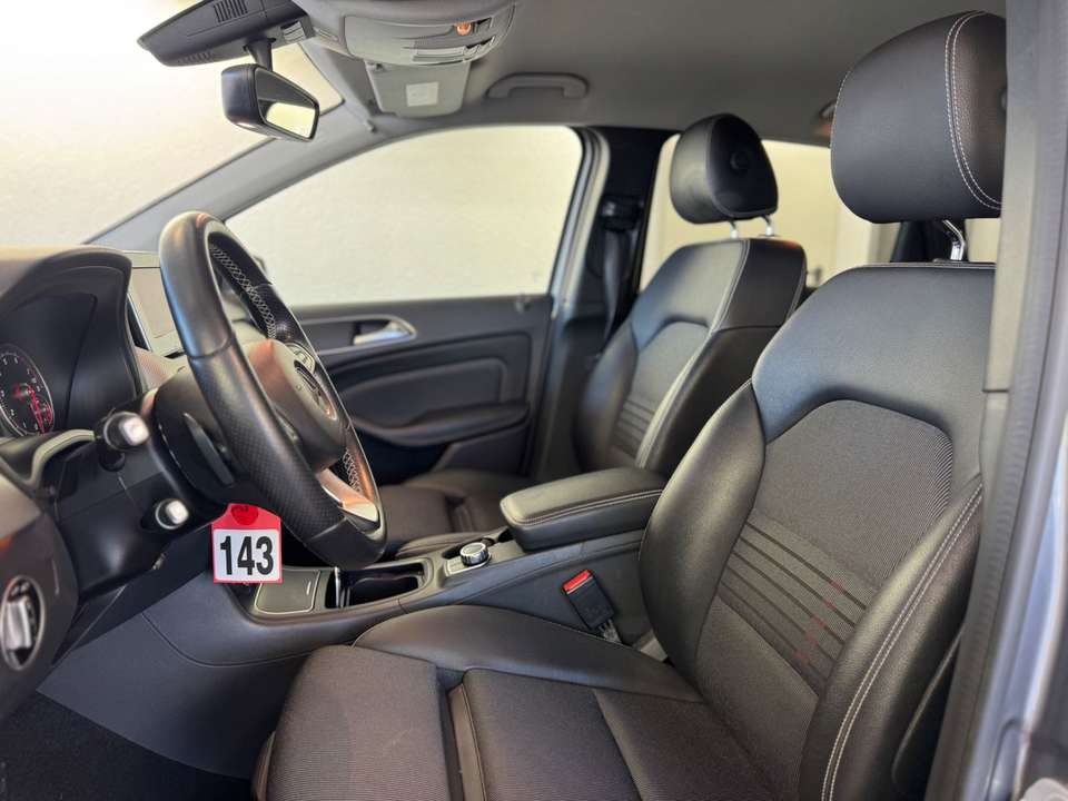 Mercedes-Benz B 180 - Imagem 11