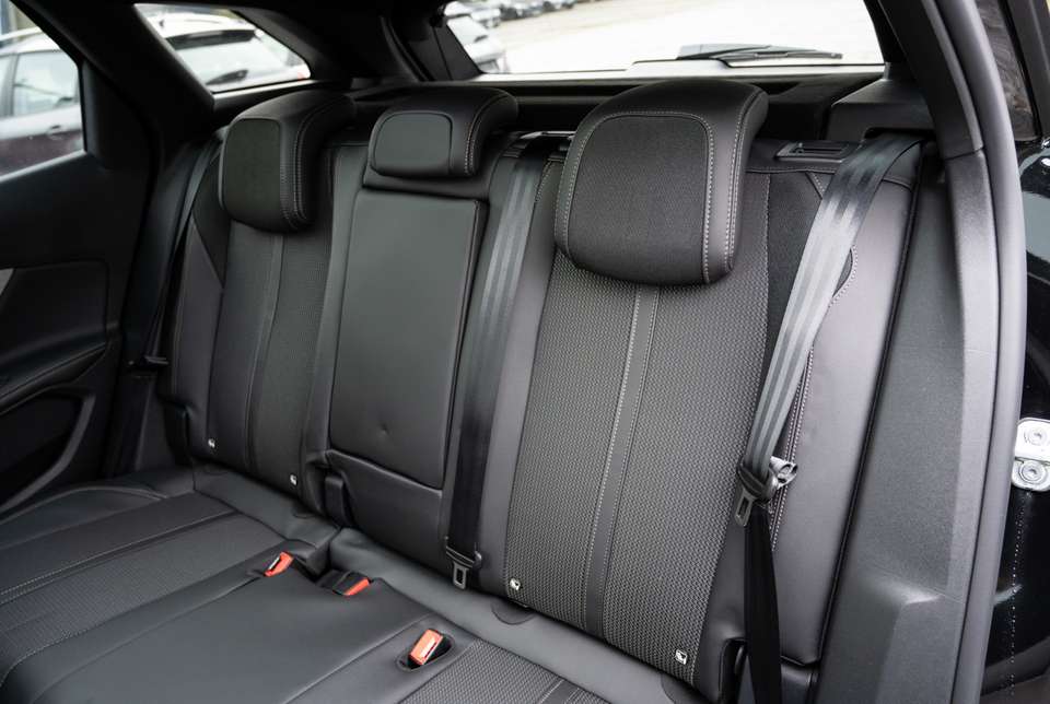 Car picture 9