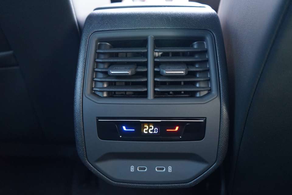 Car picture 11