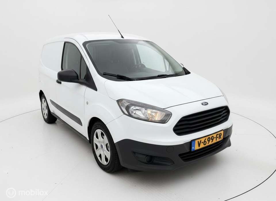 Ford Transit Courier - Imagem 7