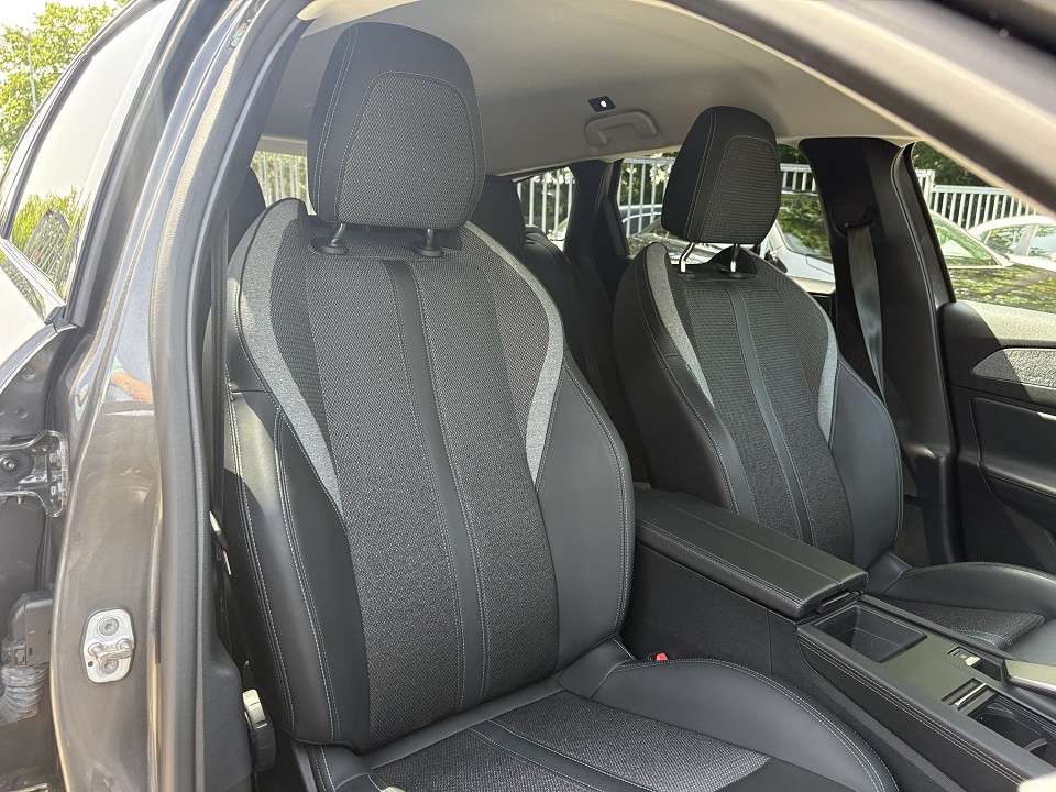 Car picture 9