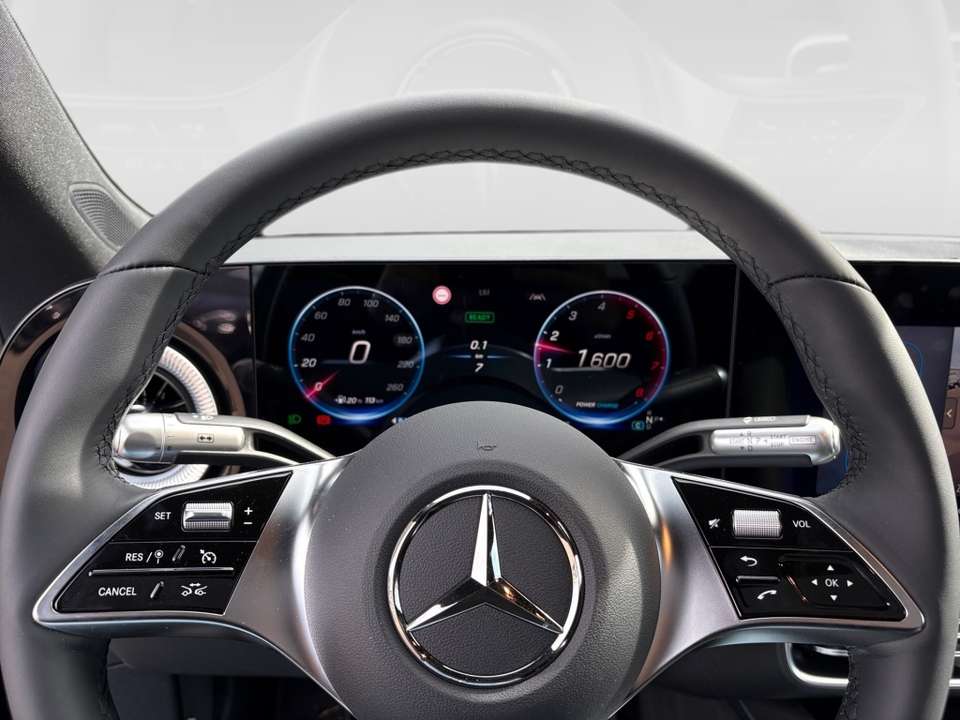 Mercedes-Benz CLA 200 - Imagem 12