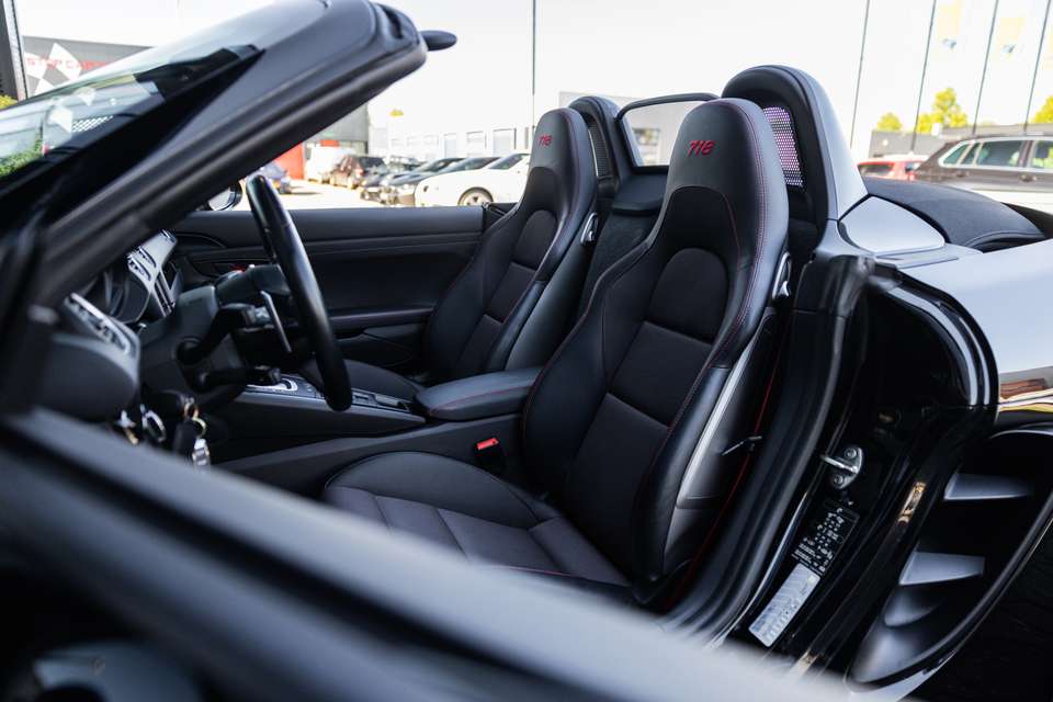Car picture 11