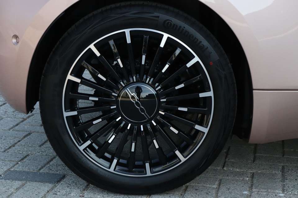 Car picture 9