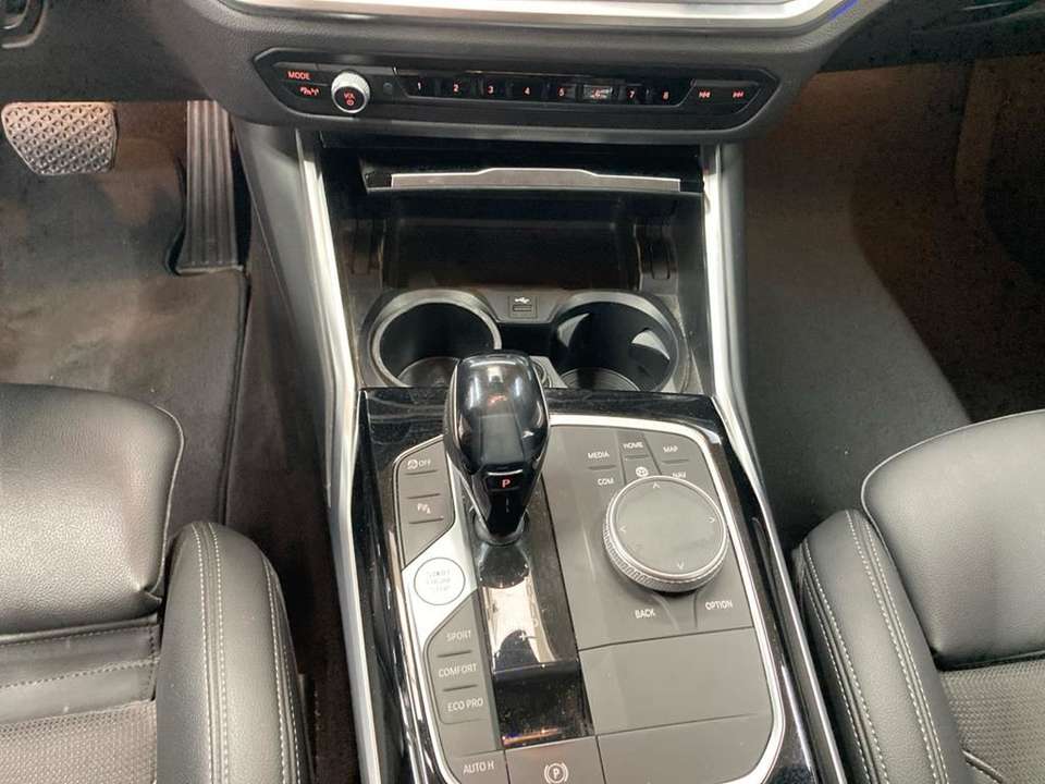 Car picture 11