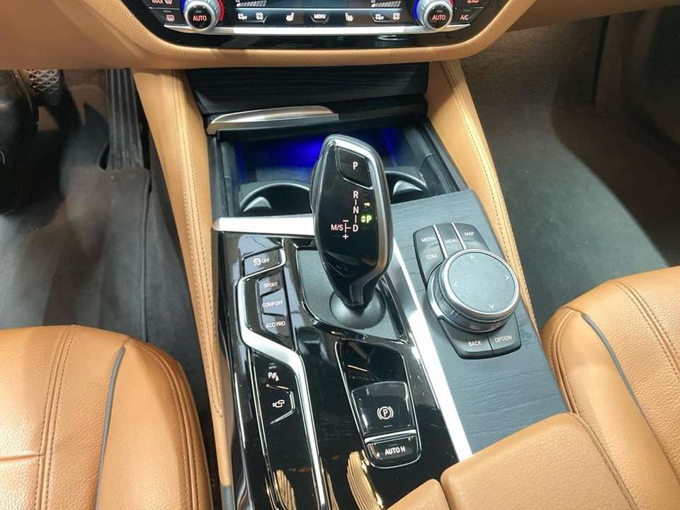 Car picture 11
