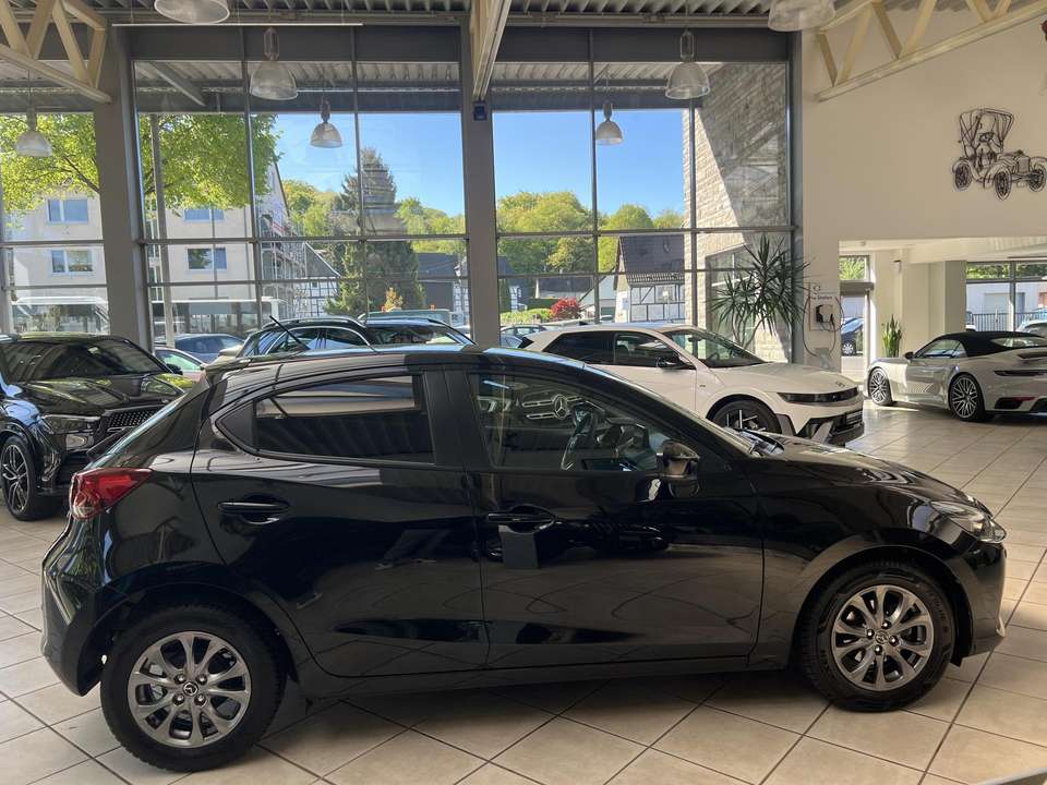 Mazda 2 - Imagem 2