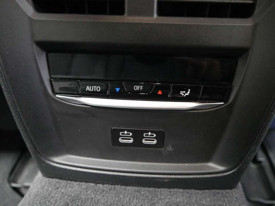 Car picture 11