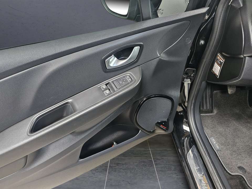 Renault Clio - Imagem 8