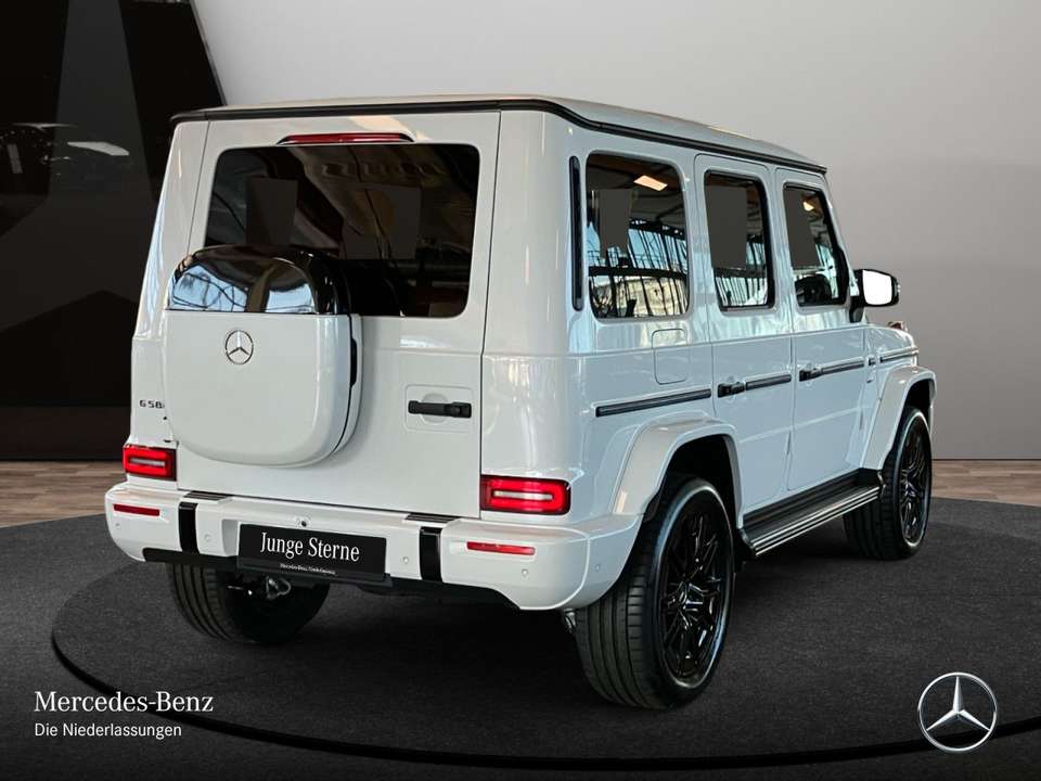 Mercedes-Benz G 580 - Imagem 8