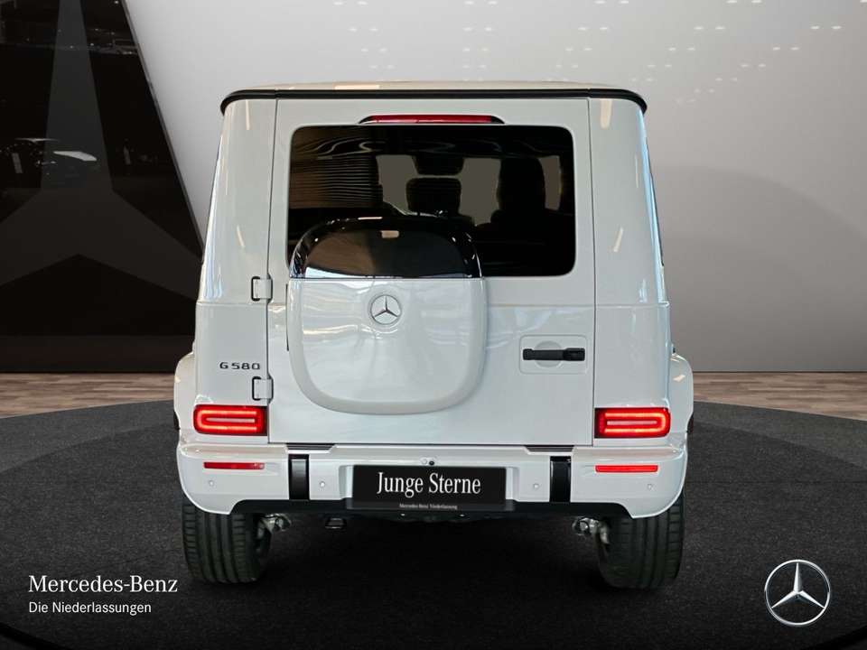 Mercedes-Benz G 580 - Imagem 9