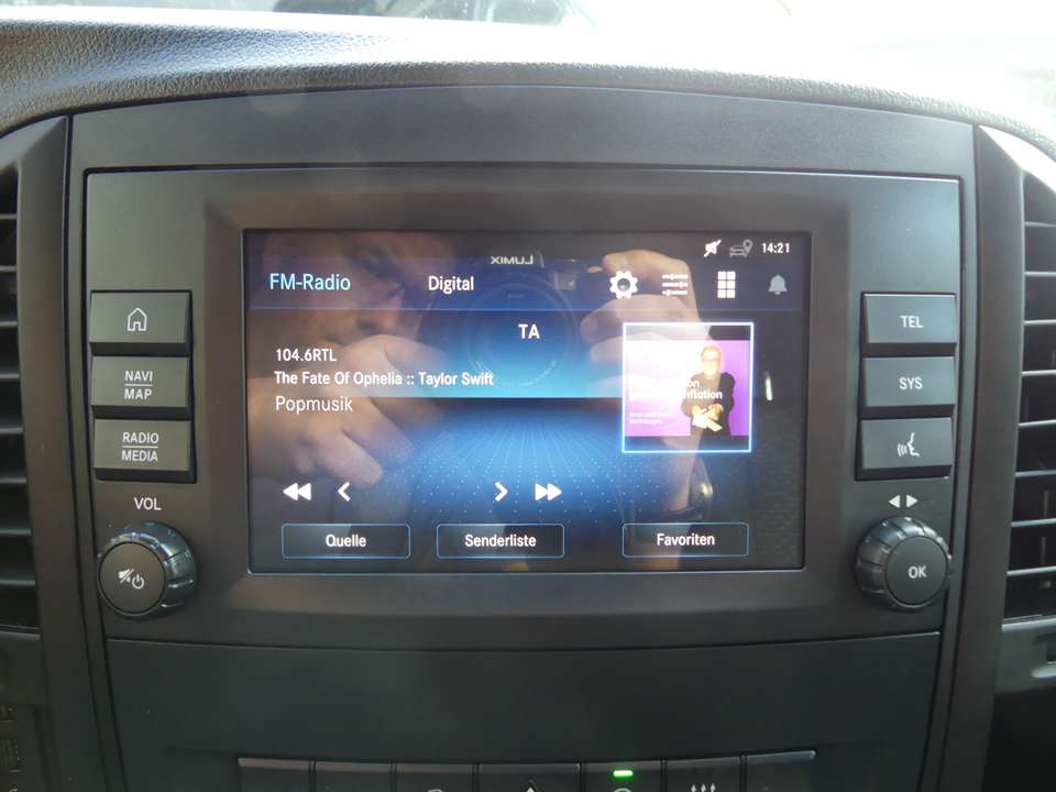 Car picture 9