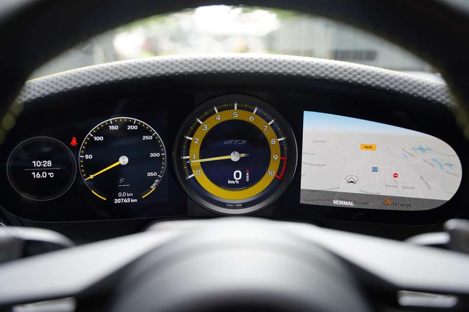 Car picture 9