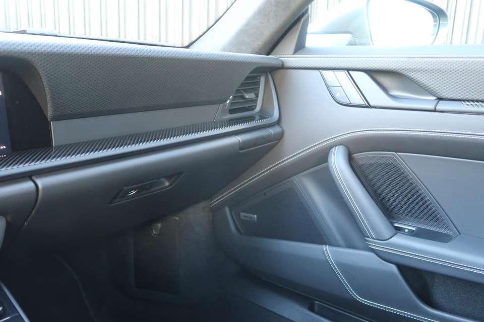 Car picture 17