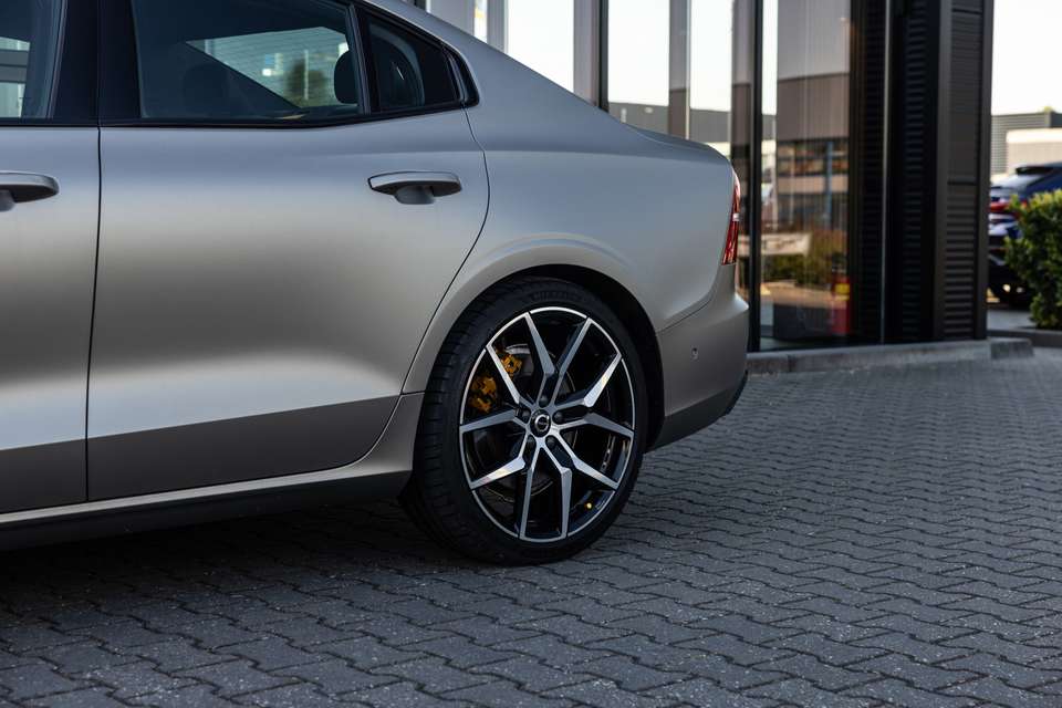 Car picture 5