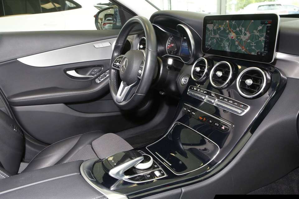 Mercedes-Benz C 180 - Imagem 8