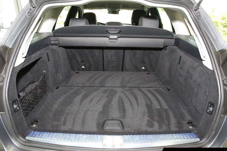 Mercedes-Benz C 180 - Imagem 15