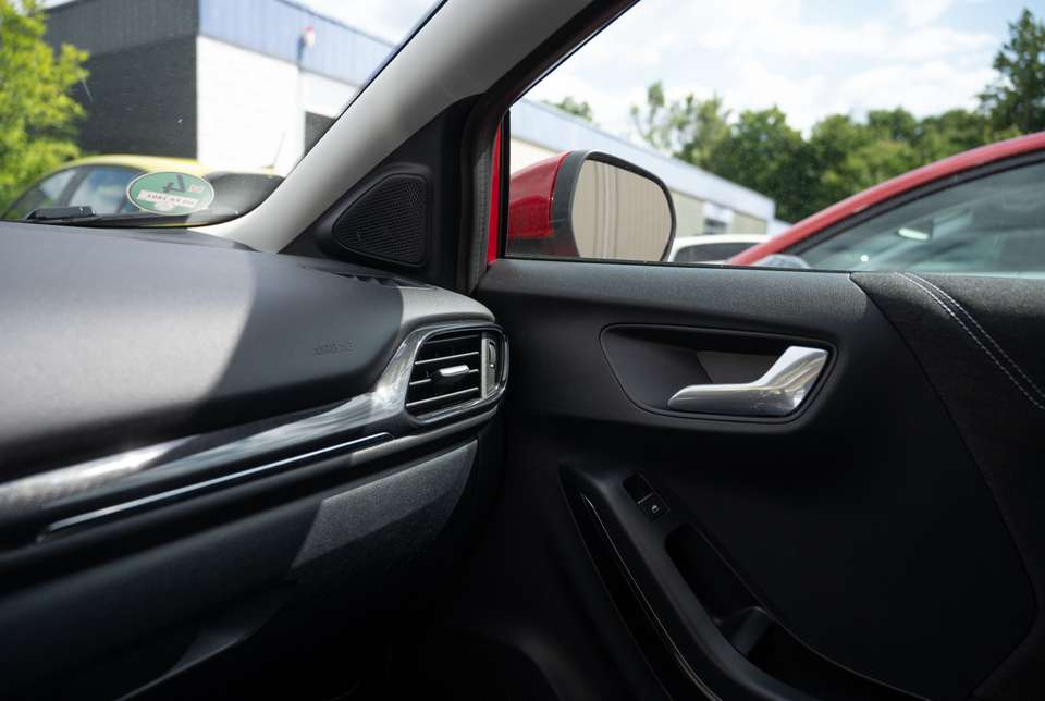 Car picture 11