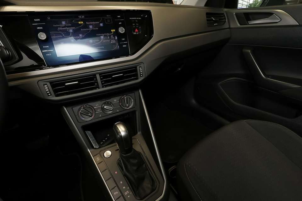 Car picture 9