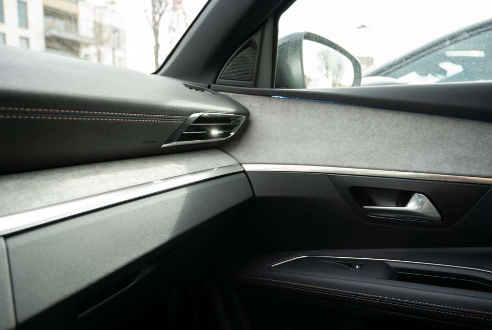 Car picture 11