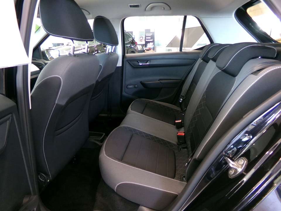 Car picture 11