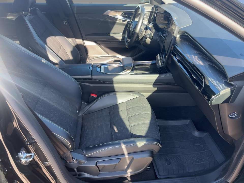 Car picture 9