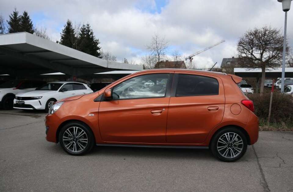 Mitsubishi Space Star - Imagem 4