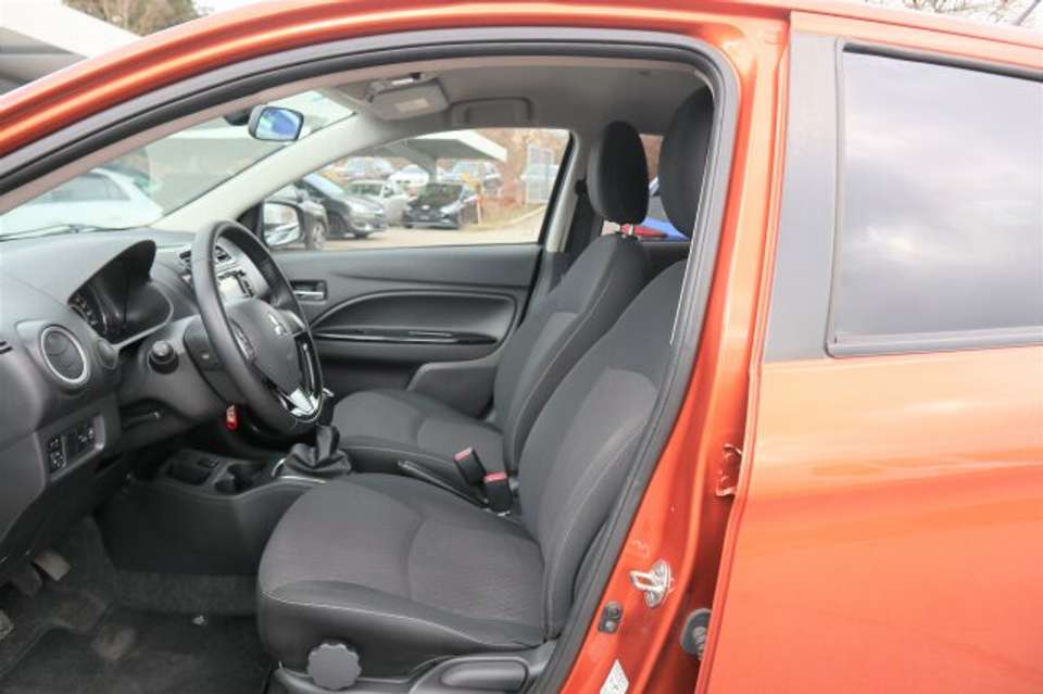 Mitsubishi Space Star - Imagem 8