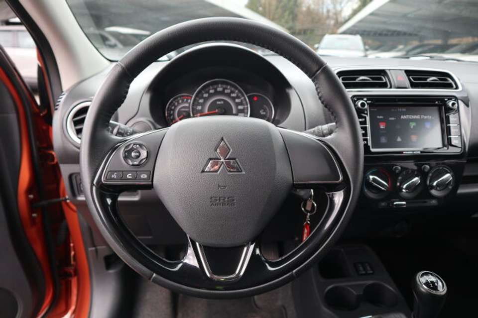 Mitsubishi Space Star - Imagem 12