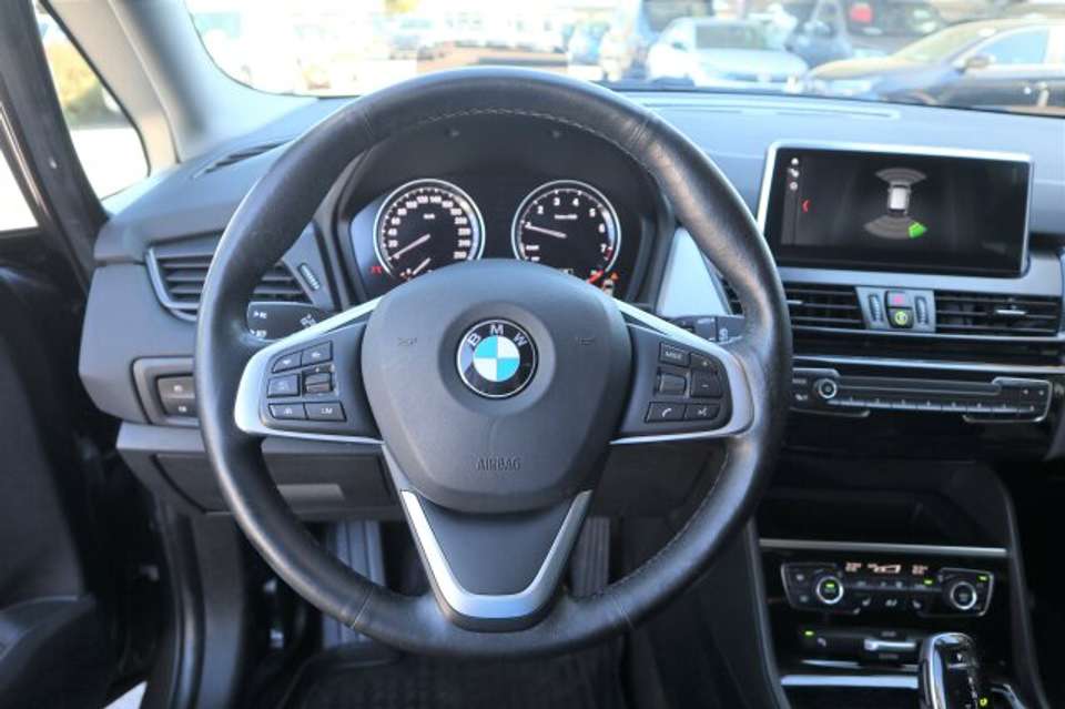 BMW 218 - Imagem 11