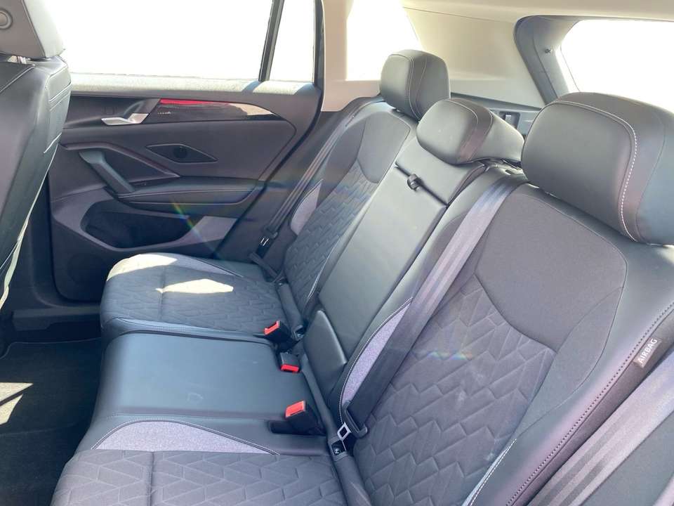 Car picture 9