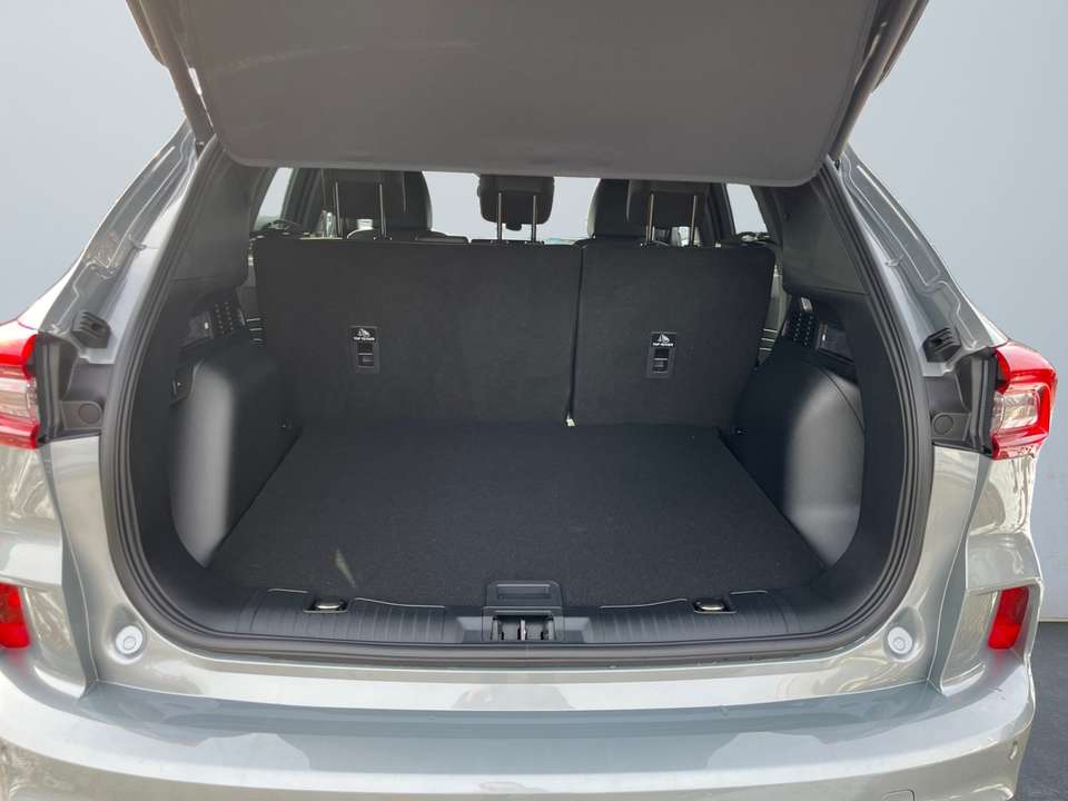 Ford Kuga - Imagem 14
