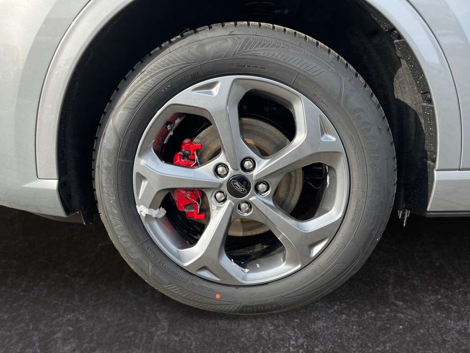Ford Kuga - Imagem 15