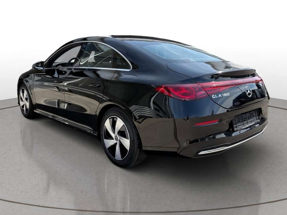 Mercedes-Benz CLA 180 - Imagem 7