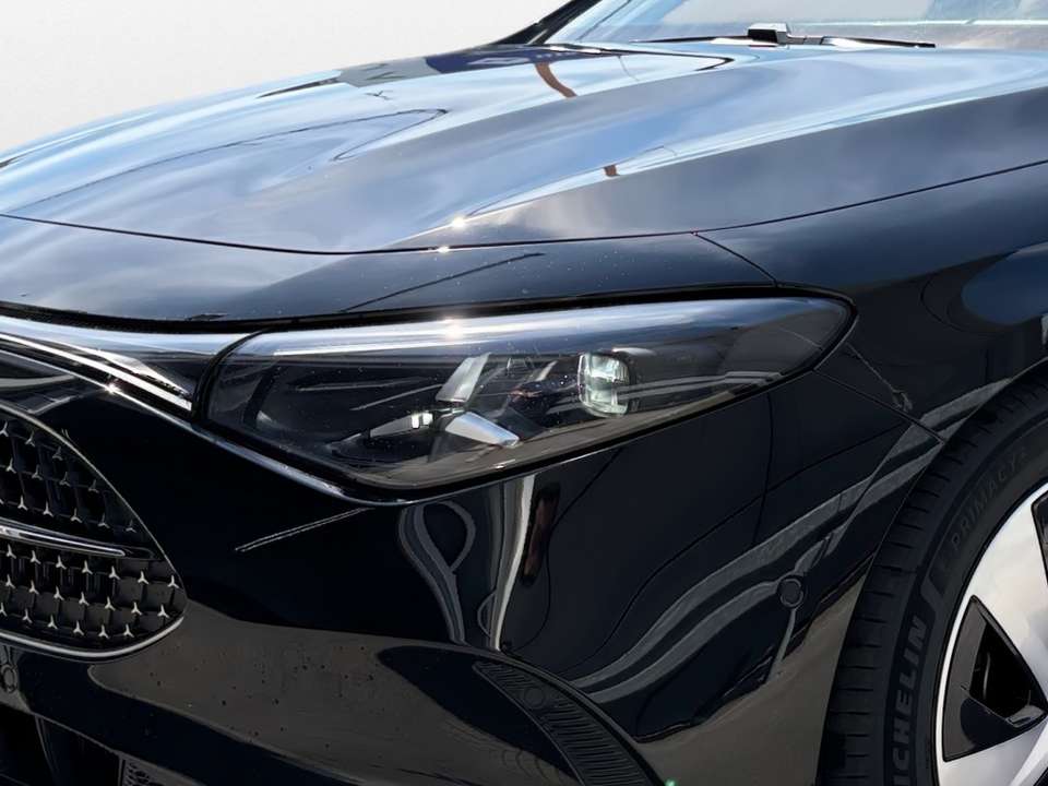 Mercedes-Benz CLA 180 - Imagem 15
