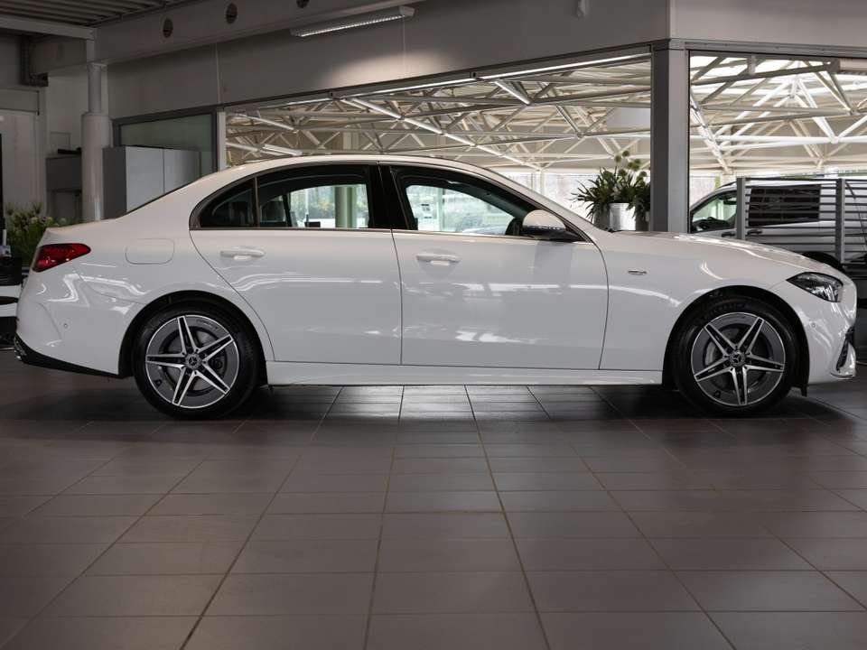 Mercedes-Benz C 300 - Imagem 4